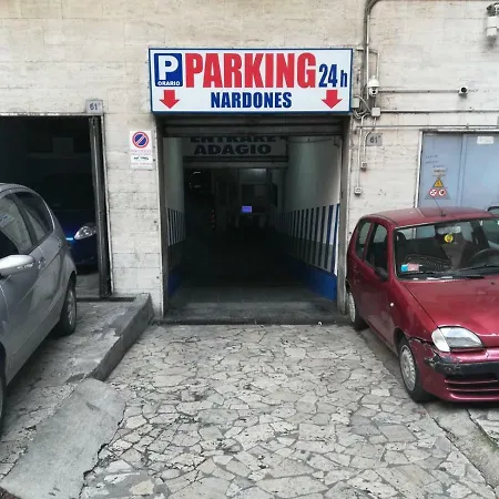 Gradoni Di Chiaia Twenty Three Frühstückspension Neapel