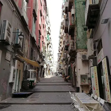 Gradoni Di Chiaia Twenty Three Oda ve Kahvaltı Napoli