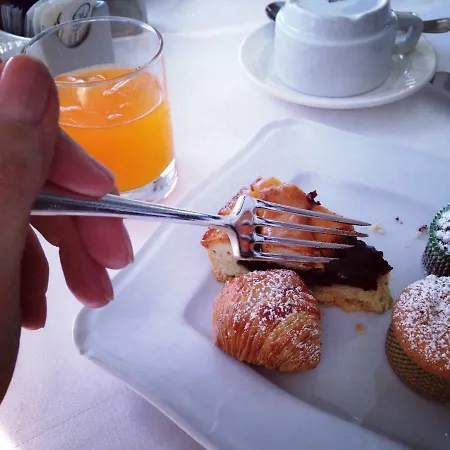 Gradoni Di Chiaia Twenty Three Frühstückspension *